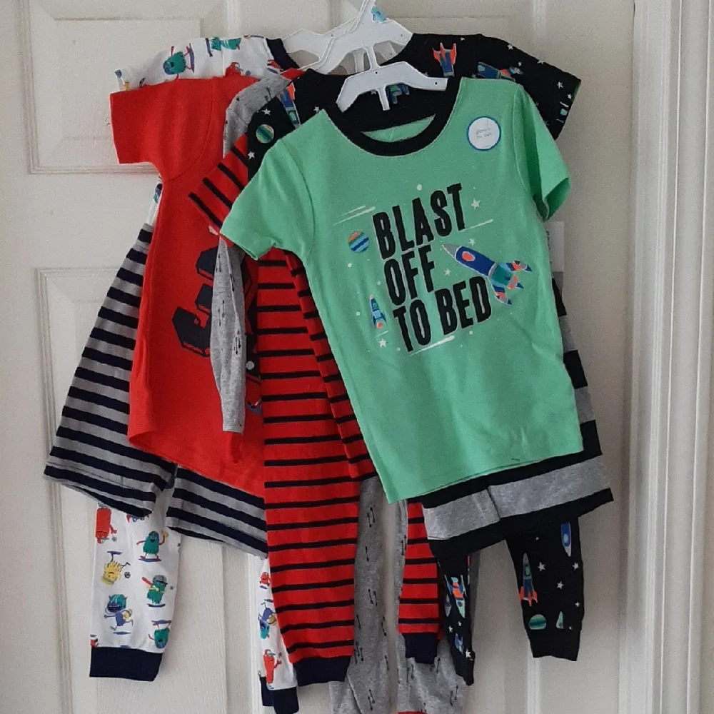 NWT 5T (3) 4 Piece Carters Pajama Sets